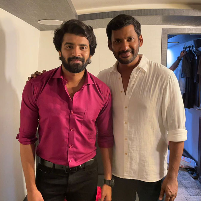 Akilan with Vishal