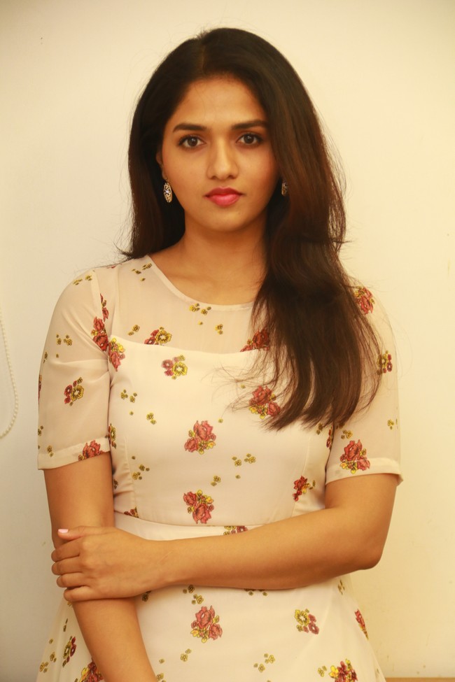 Actress Sunaina Stills