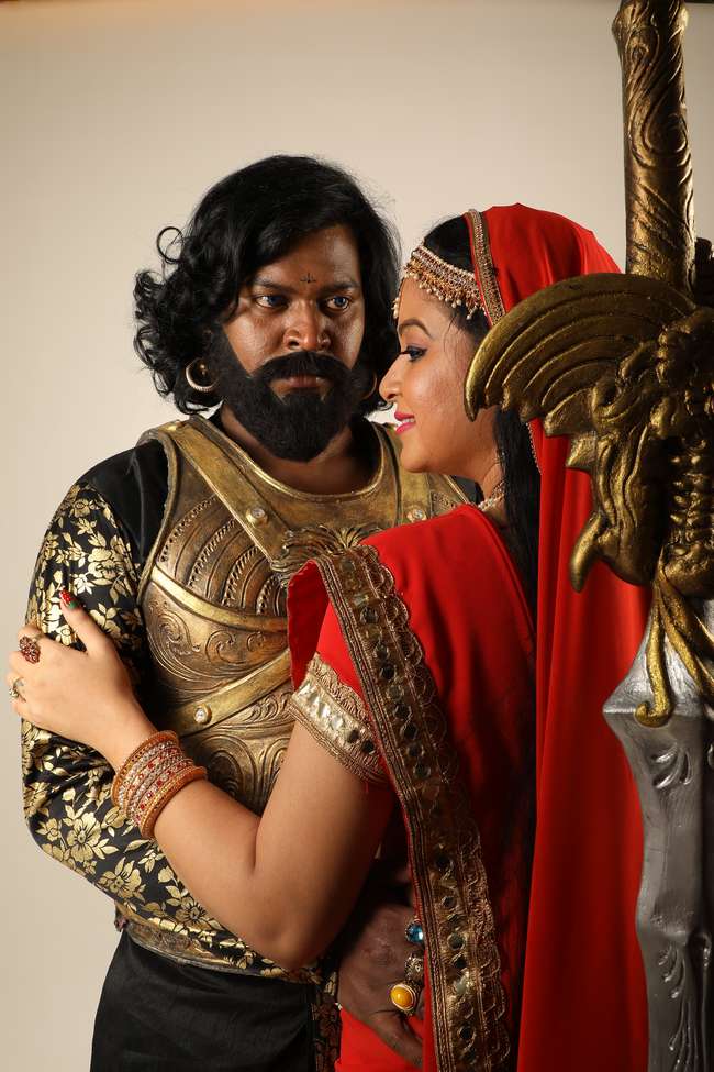 Maarahaathipathi Movie Stills