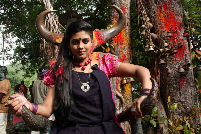 Pottu Movie Stills