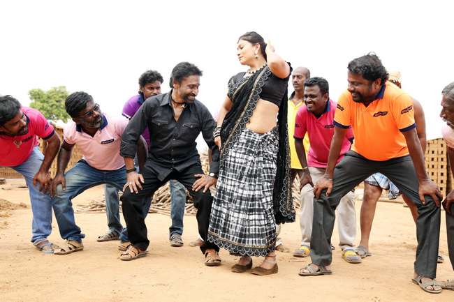 Thedu Movie Stills