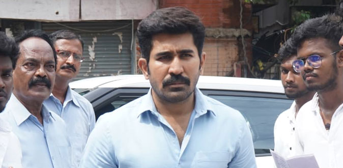 ’சக்தித் திருமகன்’ திரைப்பட விமர்சனம்