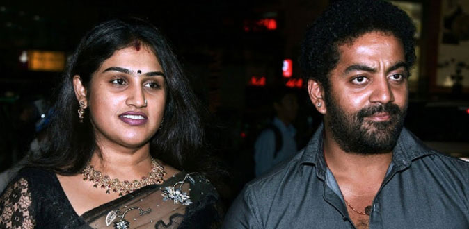 விளம்பரத்திற்காக வனிதா போட்ட திருமண நாடகம்! - ராபர்ட் வெளியிட்ட ரகசியம்