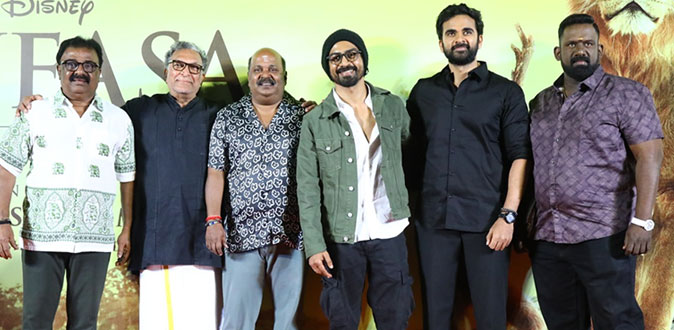 ஹாலிவுட் படத்திற்கு குரல் கொடுத்ததை கொண்டாடும் கோலிவுட் நடிகர்கள்!
