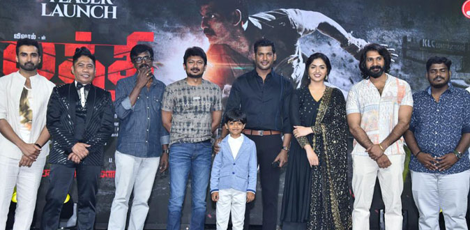 ’லத்தி’ டீசர் வெளியீட்டு விழாவில் உதயநிதியிடம் கோரிக்கை வைத்த விஷால்!