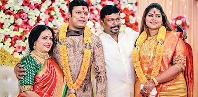 பார்த்திபன் - சீதா தம்பதியின் மூத்த மகளுக்கு திருமணம்! - மாப்பிள்ளை யார் தெரியுமா?