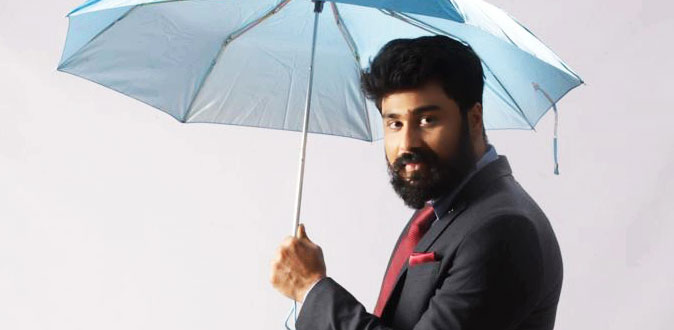 ஃபேமிலி த்ரில்லர் படமாக உருவாகும் ‘ரீவைண்ட்’ - தேஜ் நடித்து இயக்குகிறார்