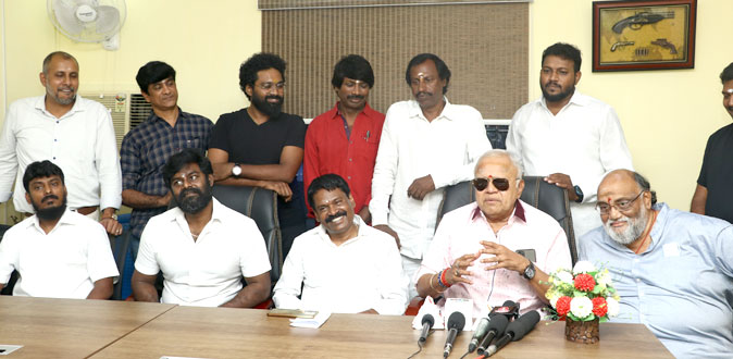 கார்ப்பரேட் புகுந்தபின் கார் வியாபாரத்தை விட மோசமாகி விட்டது சினிமா - ராதாரவி வேதனை