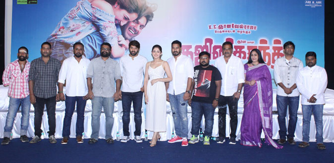 ‘கஜினிகாந்த்’ குடும்பத்தோடு பார்க்கலாம்! - நம்பிக்கை அளித்த இயக்குநர்