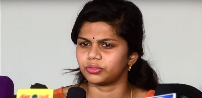 இயக்குநர், தயாரிப்பாளருடன் செல்! - பெற்ற தாய் மீது புகார் கூறிய டிவி நடிகை
