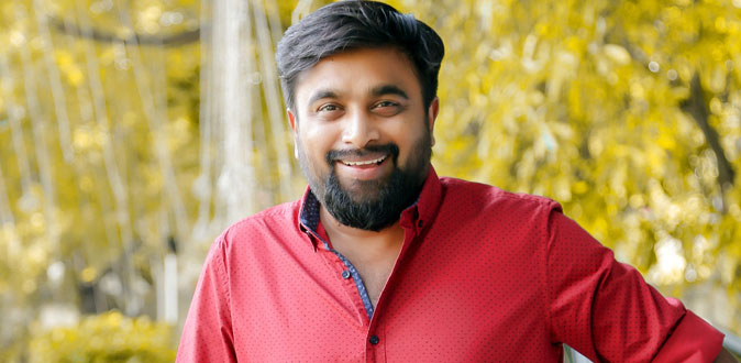 முதல் முறையாக போலீஸ் வேடத்தில் நடிக்கும் சசிகுமார்!