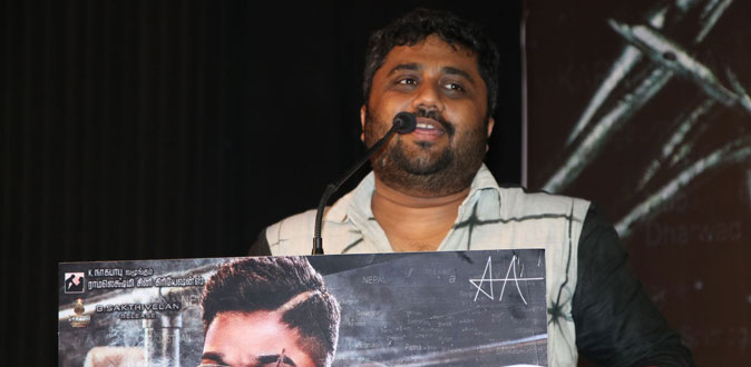 ஹீரோக்களால் தான் தயாரிப்பாளர்களுக்கு நஷ்ட்டம் ஏற்படுகிறது - ஞானவேல்ராஜா தாக்கு