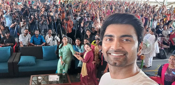 ’டிரிக்கர்’ புதிய அனுபவத்தை கொடுக்கும் - மாணவிகள் முன்பு அதர்வா பேச்சு