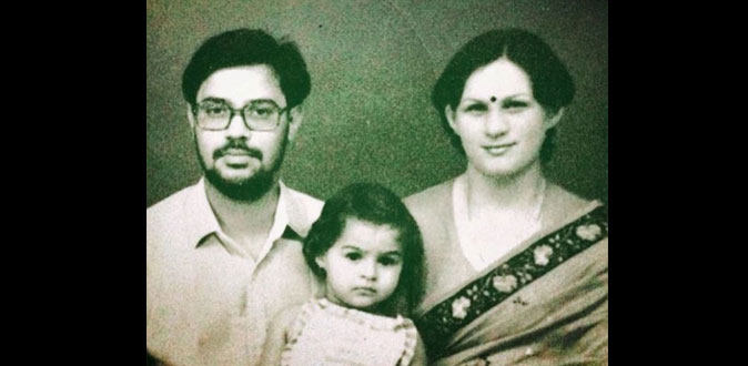 வைரலாகும் பிரபல நடிகையின் சிறு வயது புகைப்படம்! - அந்த நடிகை யார் தெரியுமா?