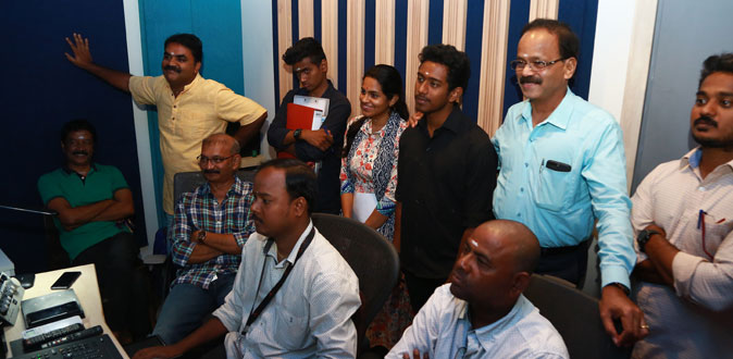 ‘Kaatrin Mozhi' dubbing started at Knack Stdios