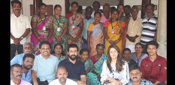 குடும்பத்தோடு கீழடி தொல்லியல் அருங்காட்சியகத்தை பார்வையிட்ட நடிகர் சூர்யா