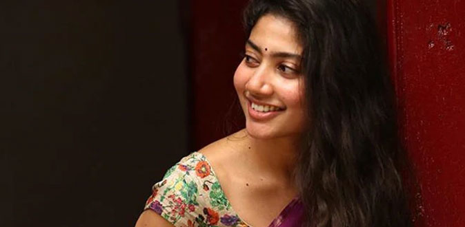 முத்தத்திற்காக முன்னணி நடிகரின் படத்தை நிராகரித்த சாய் பல்லவி!