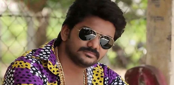 ஆணுடன் டேட்டிங்! - புதிய சர்ச்சையில் சிக்கிய கவின்