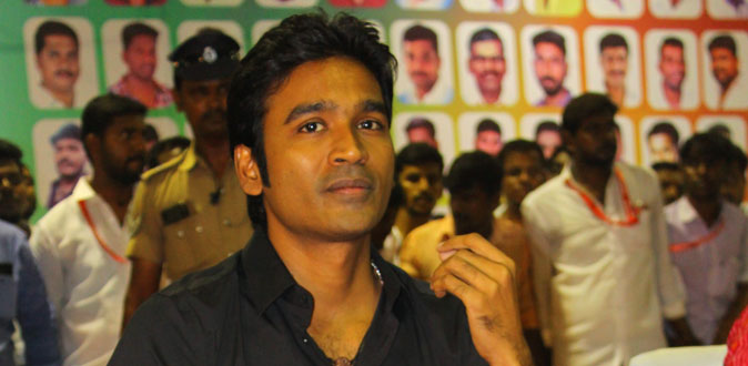 சூப்பர் ஸ்டார் பட்டத்தை உதறிய தனுஷ்!