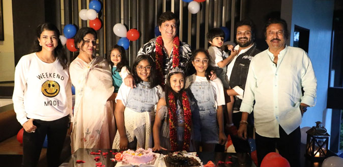 சுற்றுலா தளத்தில் மகள் மற்றும் கணவரின் பிறந்தநாளை கொண்டாடிய நடிகை லக்ஷ்மி மஞ்சு