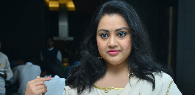 ஆபாசமான பேச்சு! - சர்ச்சையில் சிக்கிய மீனா