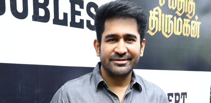’சக்தித் திருமகன்’ படம் மூலம் அரசியல் புரோக்கரான விஜய் ஆண்டனி!