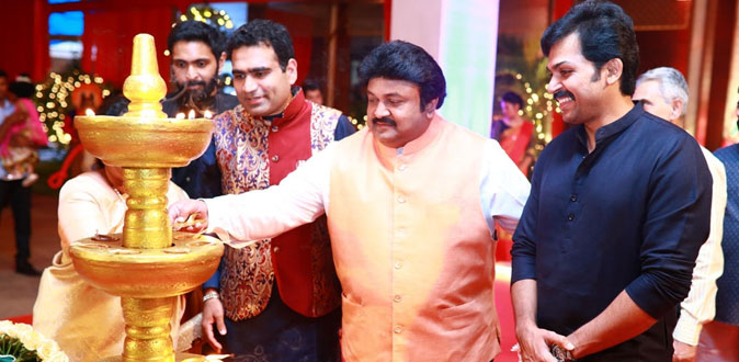 Star-studded Navratri celebrations at Kalyanaramans