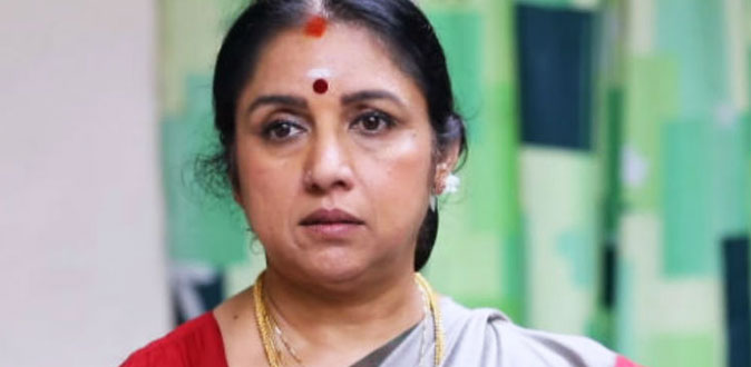 ’அழகு’ சீரியலில் இருந்து ரேவதி அவுட்! - மற்றொரு பிரபல நடிகை இன்