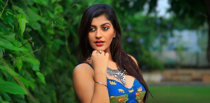 10 வது படிக்கும் போதே....! - யாஷிகா ஆனந்தின் முகம் சுழிக்க வைக்கும் பதிவு