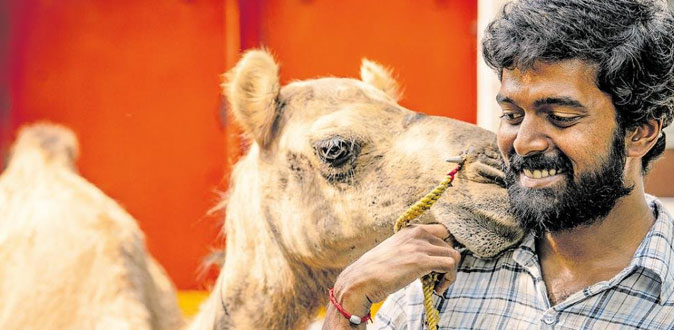 பிரபலங்களின் வாழ்த்து மழையில் ‘பக்ரீத்’ டீசர்!