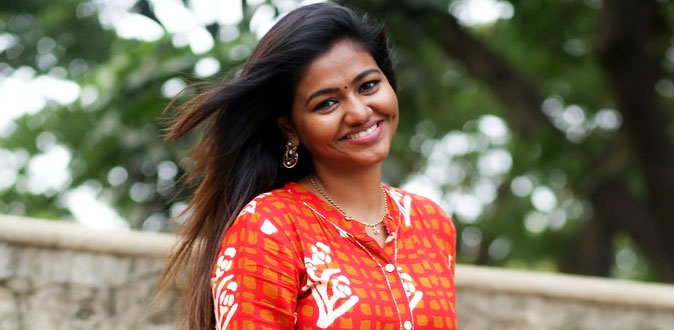 படுக்கைக்கு அழைத்த பிரபல இயக்குநர்! - பரபரப்பு புகார் கூறிய தோழி நடிகை