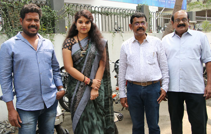 Helmet Awareness Bike Rally by 'Manusanaa Nee' Movie Team